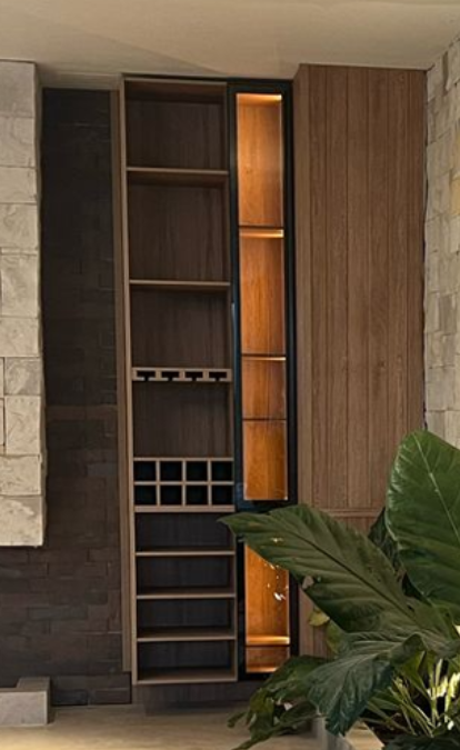 MUEBLE DE ALMACENAMIENTO Y BAR SIN ILUMINACIÓN